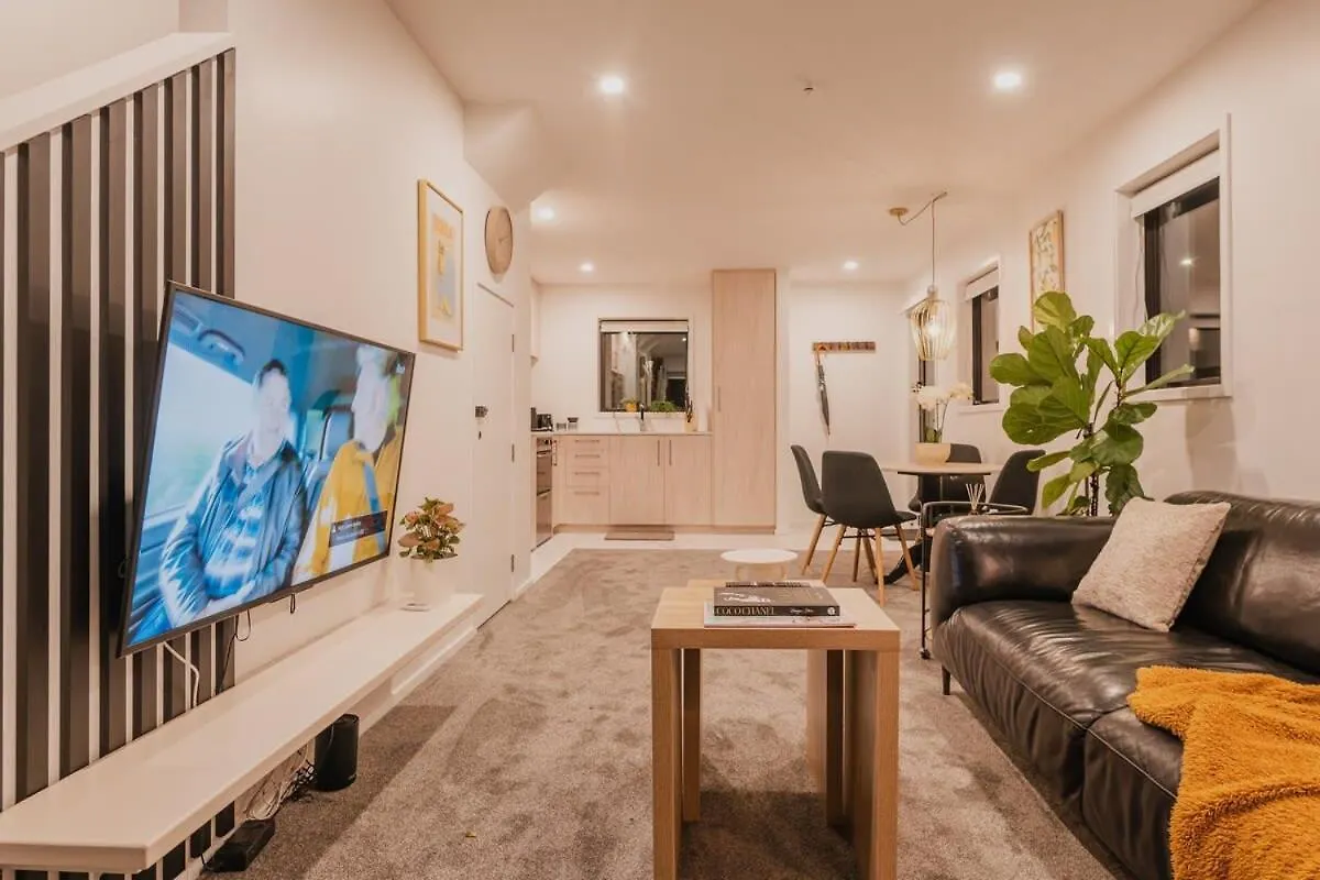 Where Home Meets Serenity In Christchurch Apartmán